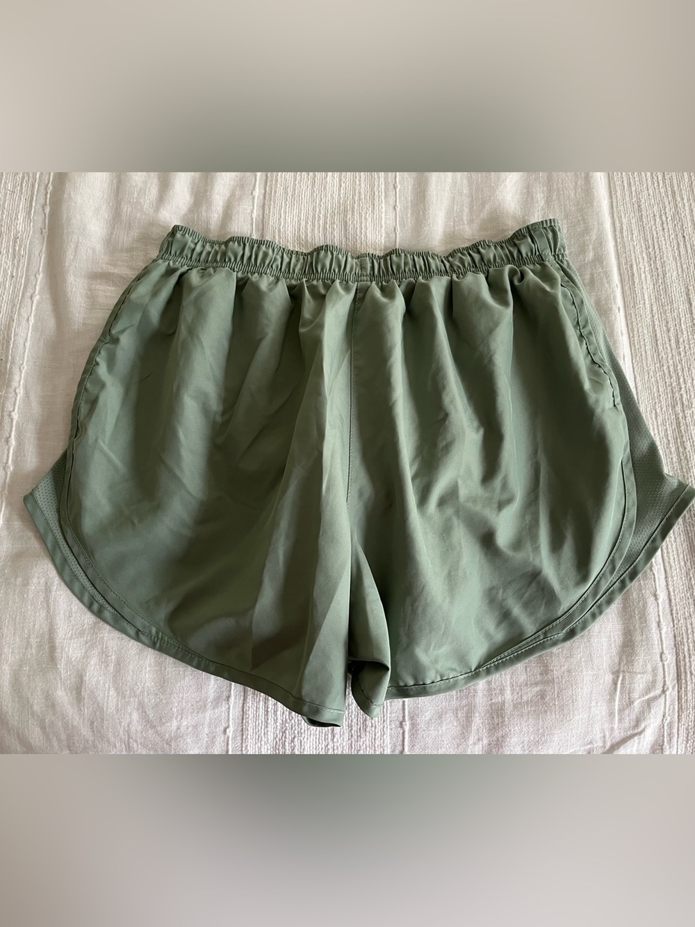 Light mint green Active Sport Shorts Nike - Picture 4 of 5